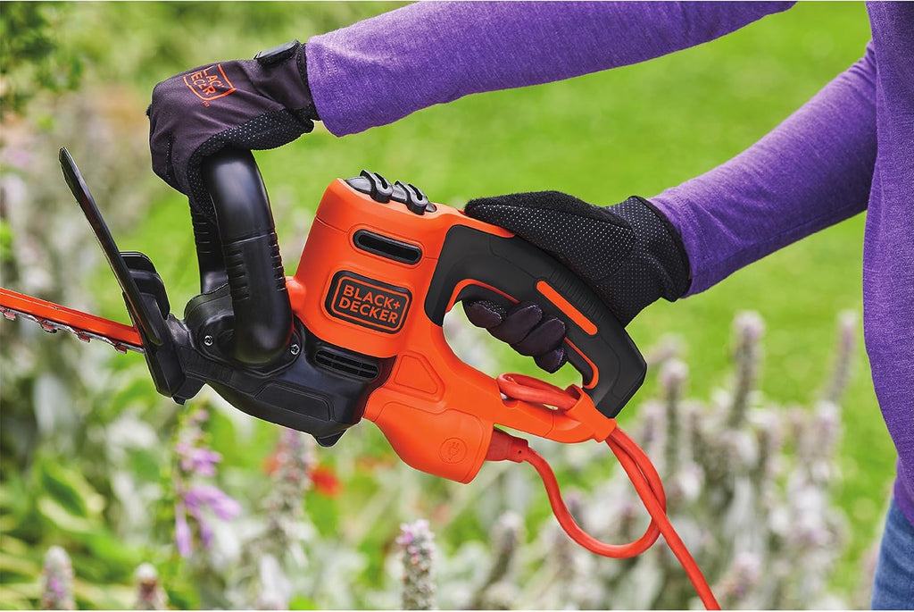 BLACK+DECKER 22" Electric Hedge Trimmer, Lightweight 4.0 Amp Corded Dual Action Shrub Trimmer, Full Wraparound Handle, High Output Low Vibration (BEHT350FF)